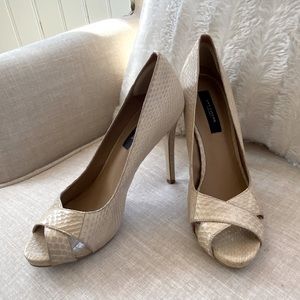 Ann Taylor peep toe pumps